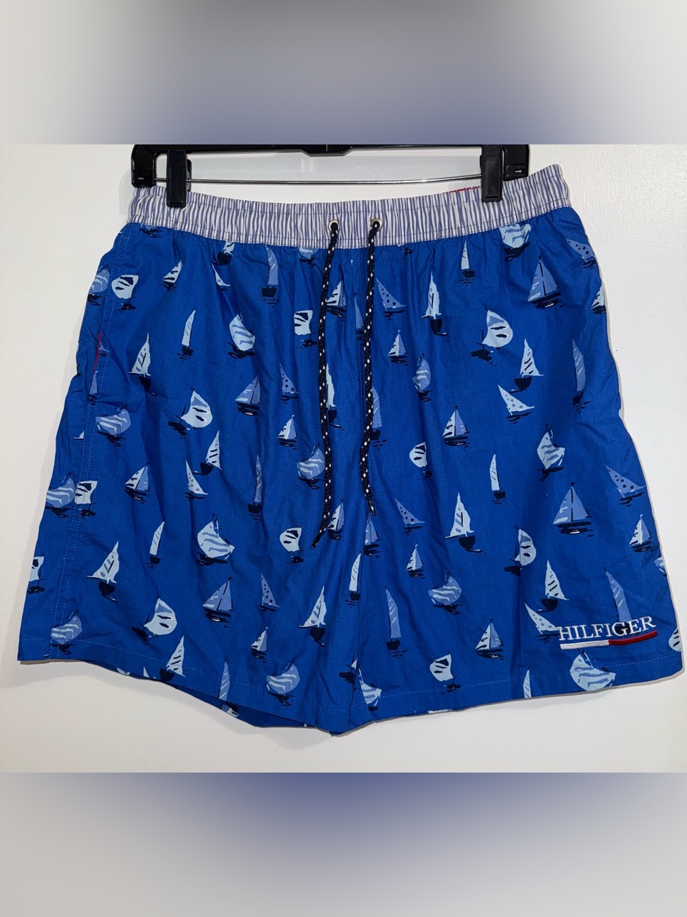 Tommy Hilfiger Blue Sailboat-Print Swim Trunks large